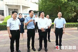 Shams：布克缺战掘金 太阳对他季中锦标赛出战湖人持乐观态度